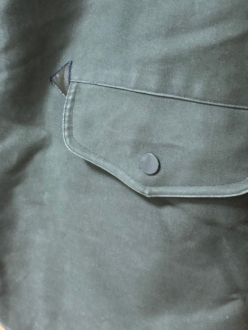 【ユニセックス】A.P.C. フーデッドコート S カーキ ボアライナー付き防寒