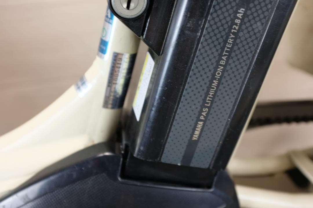 A*5様 店舗販売!ヤマハPAS　KISS　20インチ　3段　12.8Ah充電器