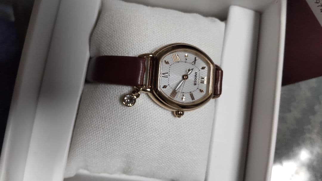 Wiccaソーラーテック イヤーカフセット 限定モデル 時計 防水