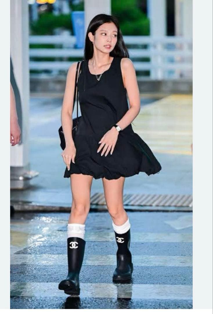 【新品未使用】CHANEL シャネル　レインブーツ　38 ジェニー着用