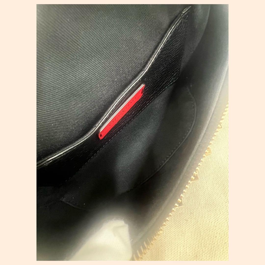 VALENTINO ボディーバッグ 極美品