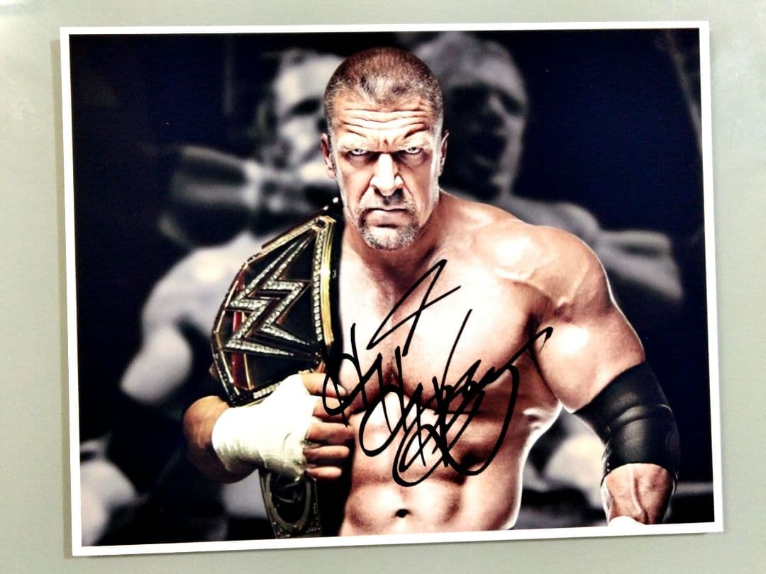 セール中…トリプルH直筆サイン入り超特大写真…Triple H…プロレスラー…