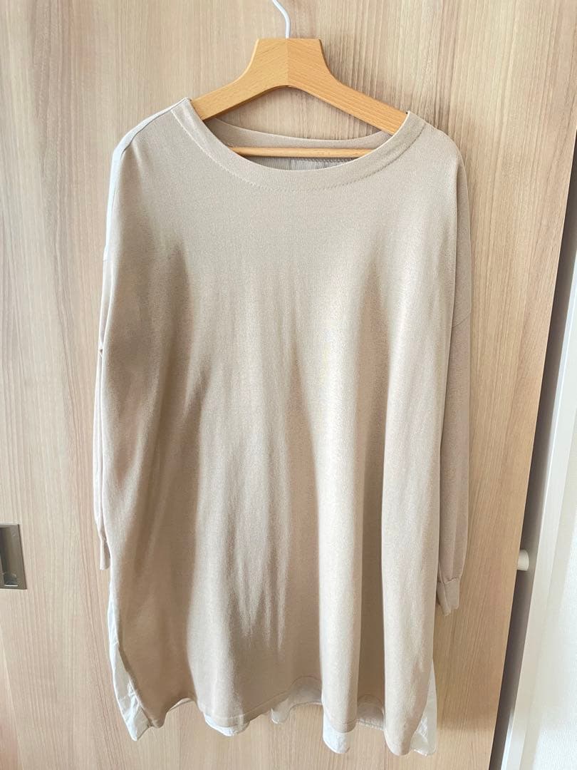 BEARDSLEY　チュニック　ビアズリー　ベージュ　後ろ刺繍とストライプ