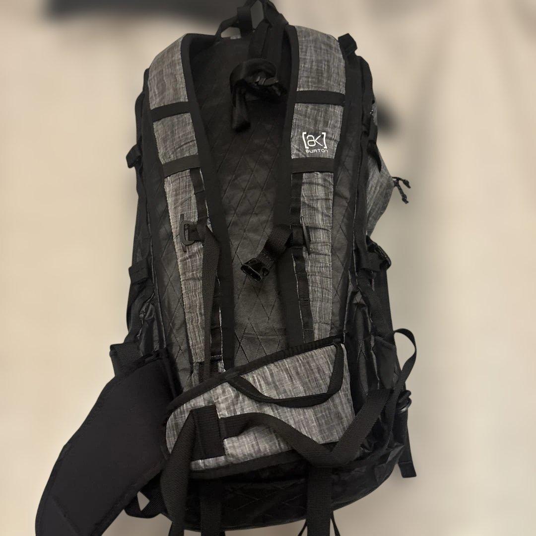 burton ak backpack 22ℓ