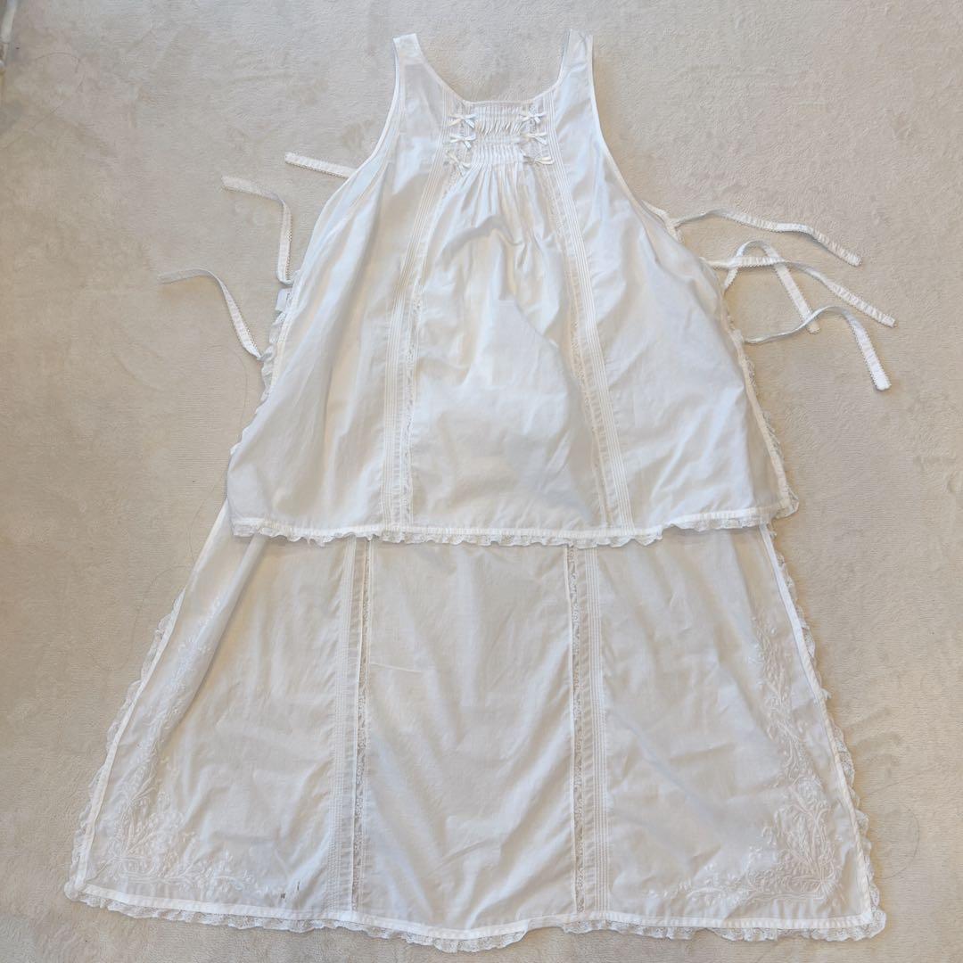 最終値下げ　ピンクハウス　すずらん刺繍ダブリエ