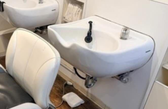 2台在庫　タカラベルモント　美容室サロン用　掛壁式理髪洗う　シャンプーボウ