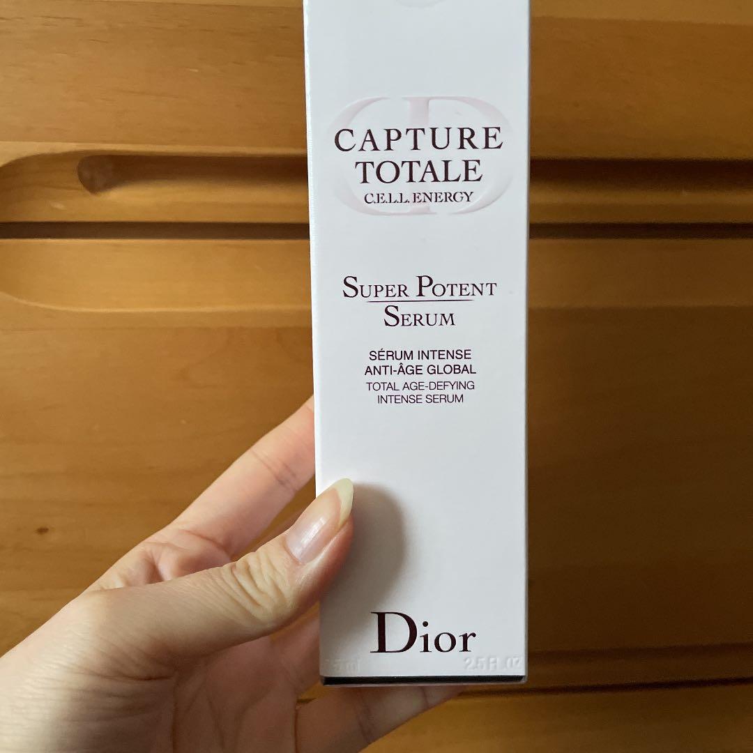 CHRISTIAN DIOR  カプチュール トータル　セラム …
