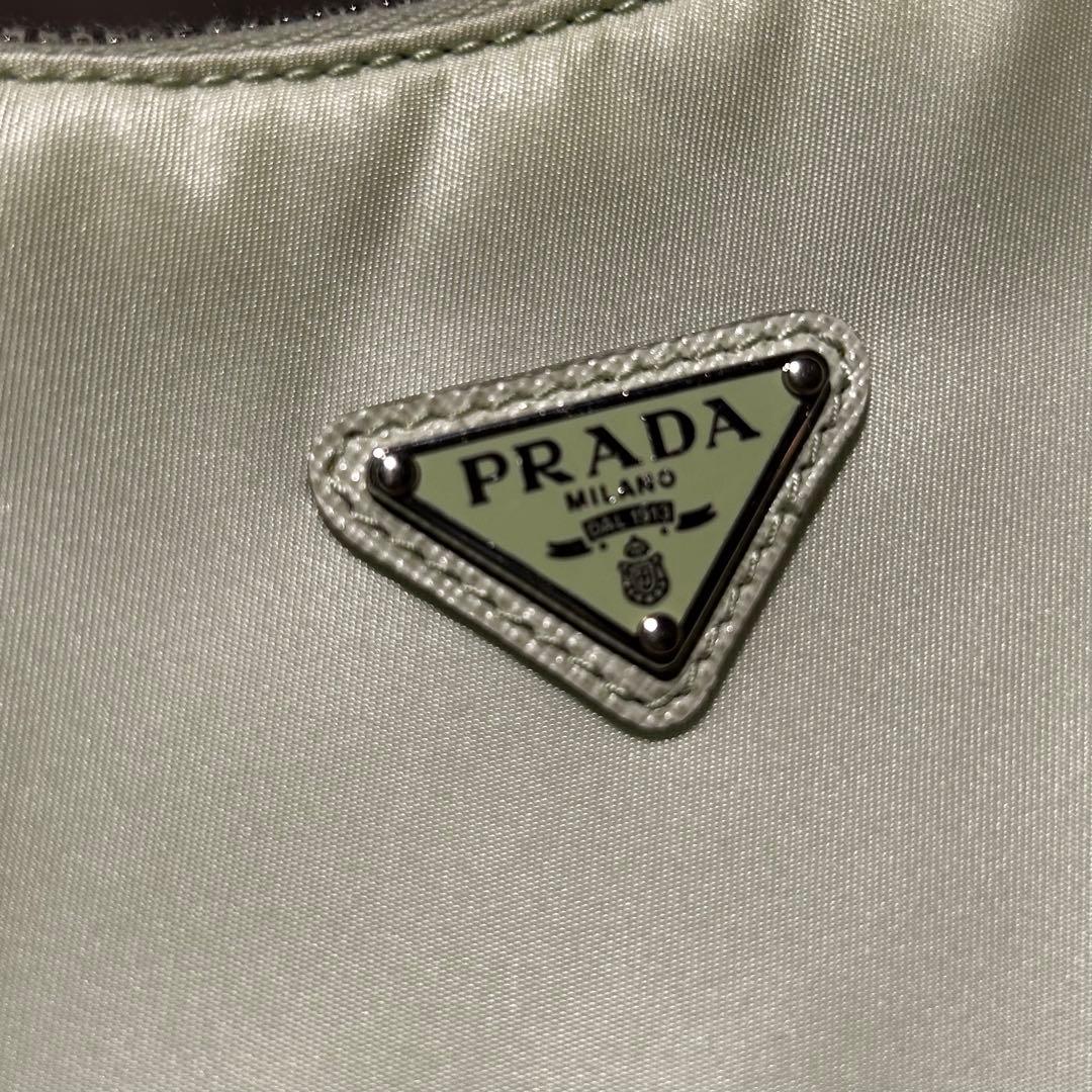 【美品】PRADA プラダ RE-EDITION 2005 ナイロンハンドバッグ