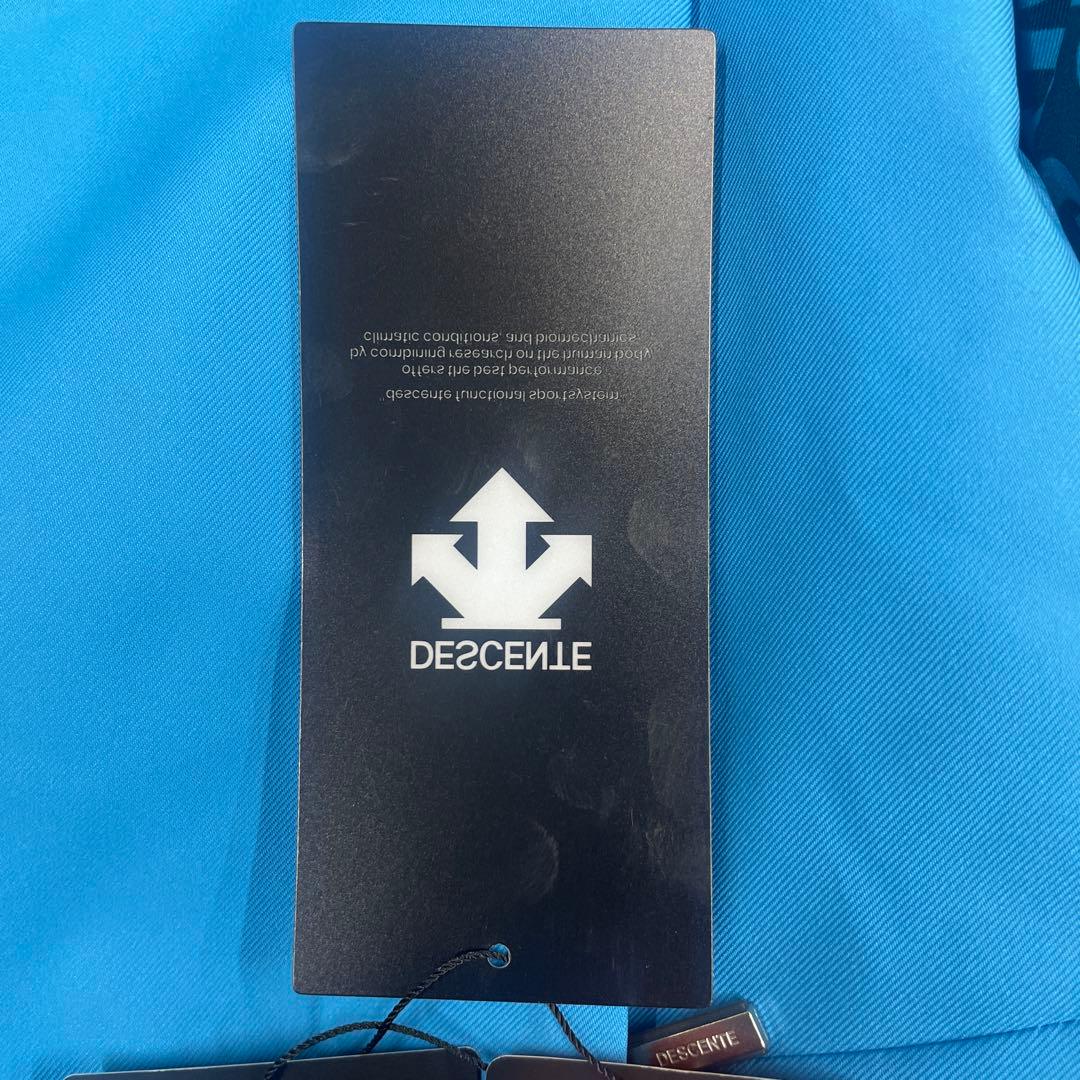 スキーウェア　DESCENTE