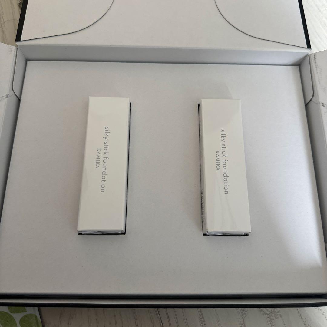 KAMIKA シルキースティックファンデーション ホワイト 3本セット