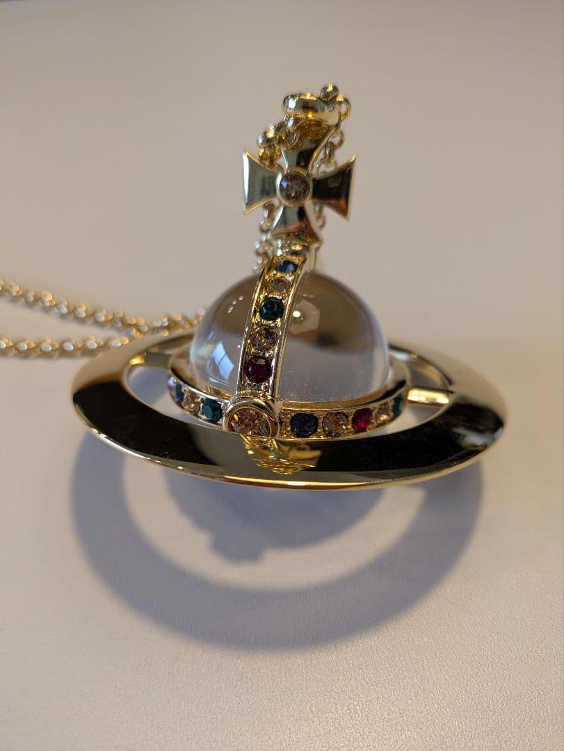 Vivienne Westwood ジャイアントオーブ