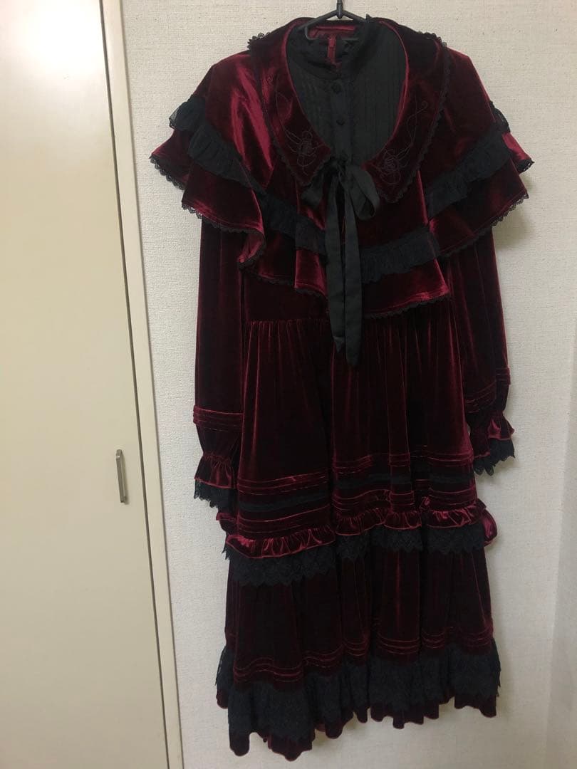 （中古現状お渡し品）星箱Worksのローゼンメイデンコラボワンピとボンネット