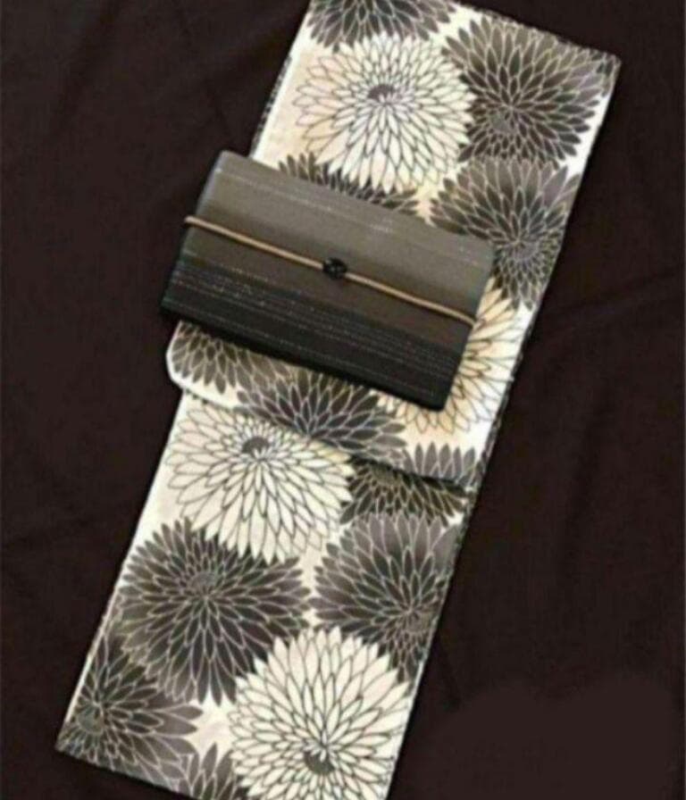 画像 2枚目の 赤帯つき◆大人浴衣◆上品高貴な丸菊づくし狢菊涼し浴衣◆新品