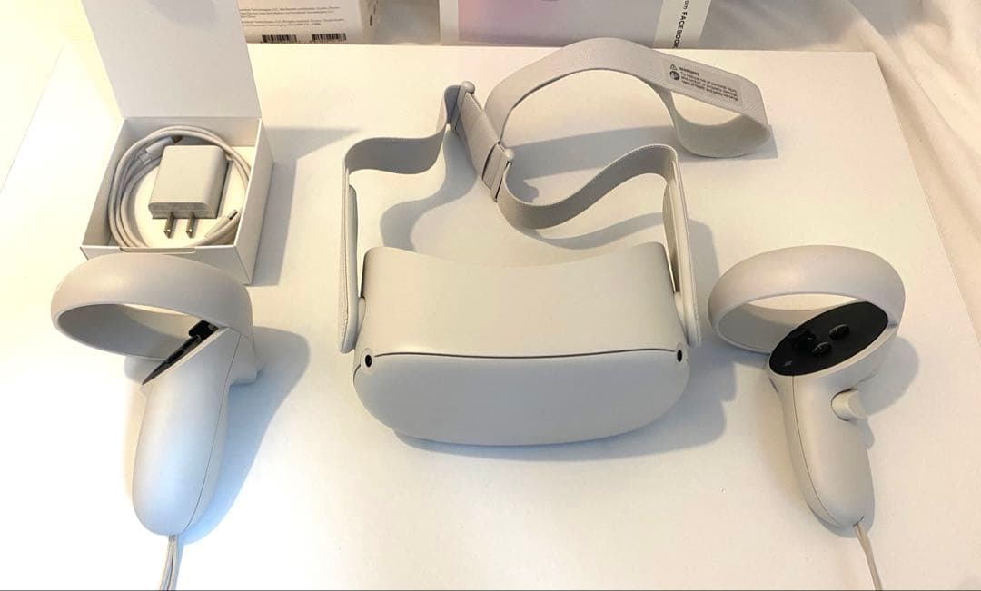 その他  Quest2 64GB + Elite Strap