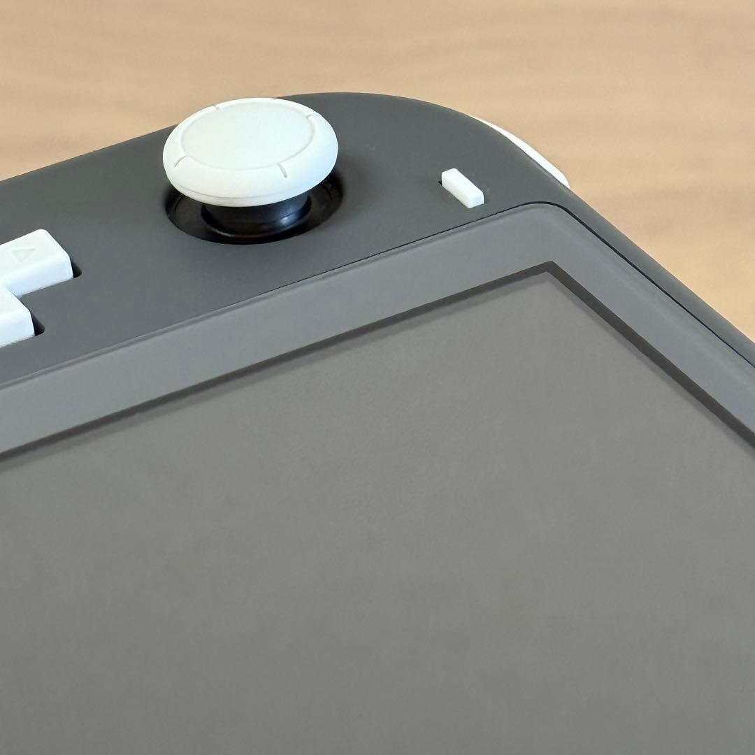 7-098【美品】Switch LITE グレー