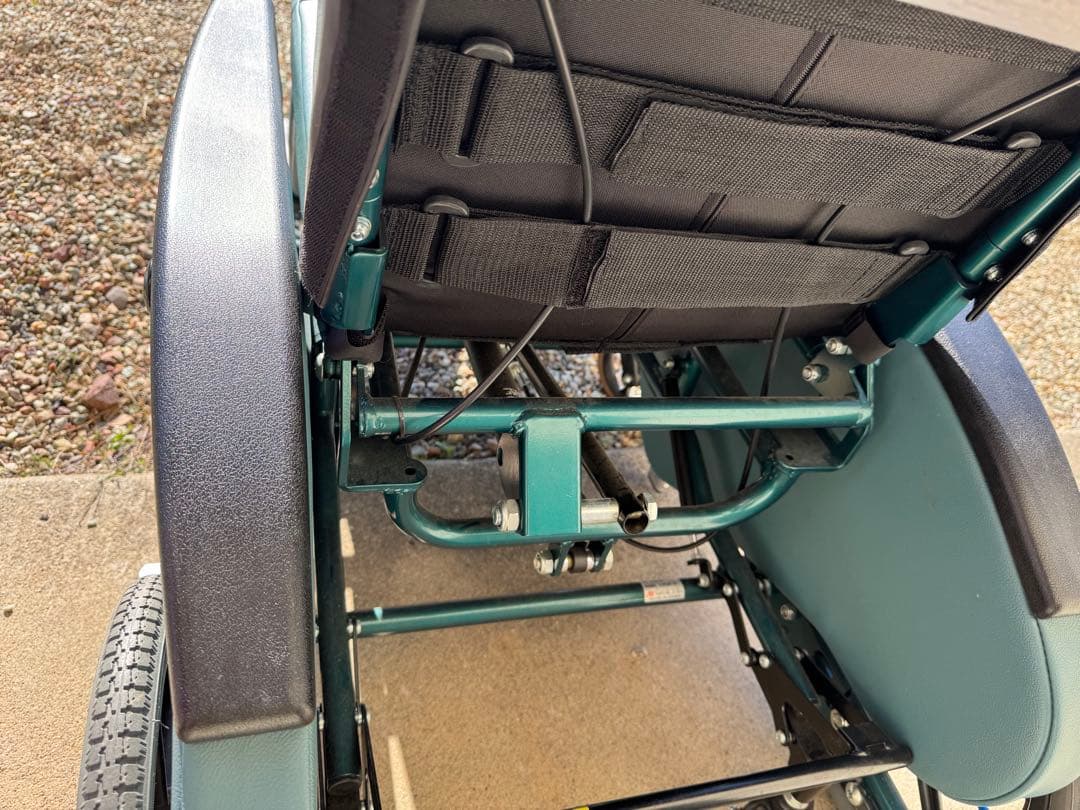 松永製作所　フルリクライニング＆ティルト車椅子