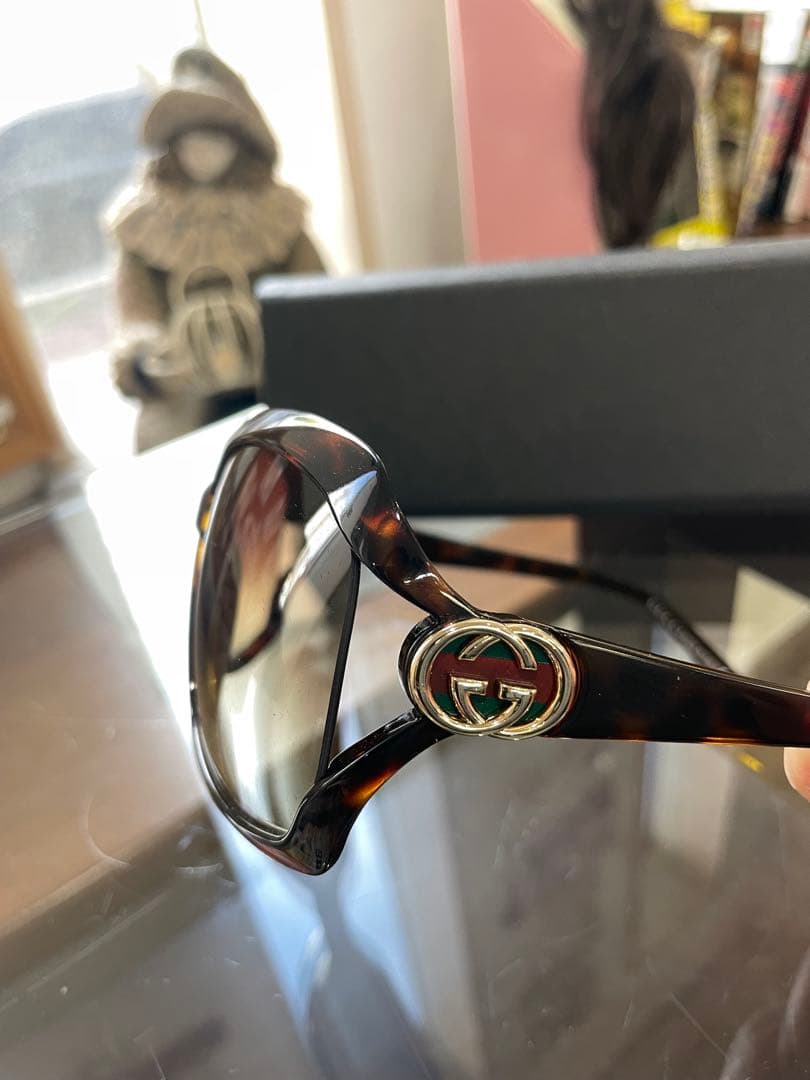 GUCCI オーバーサイズ サングラス