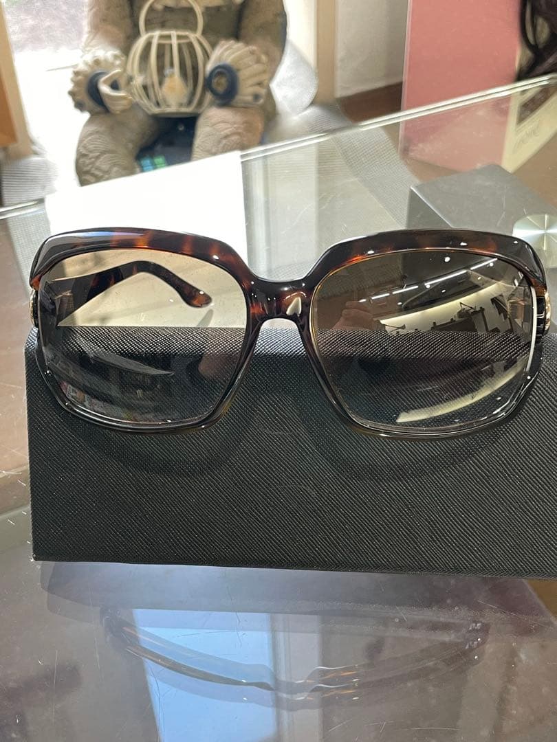 GUCCI オーバーサイズ サングラス