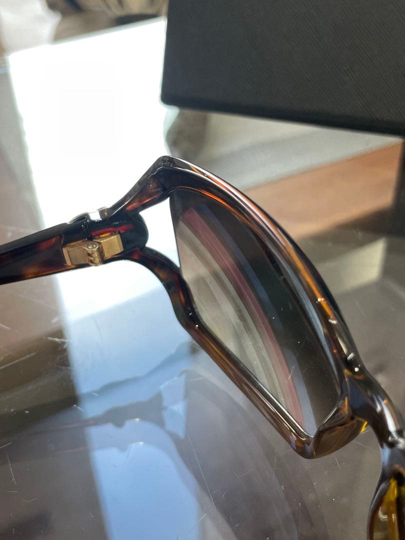 GUCCI オーバーサイズ サングラス