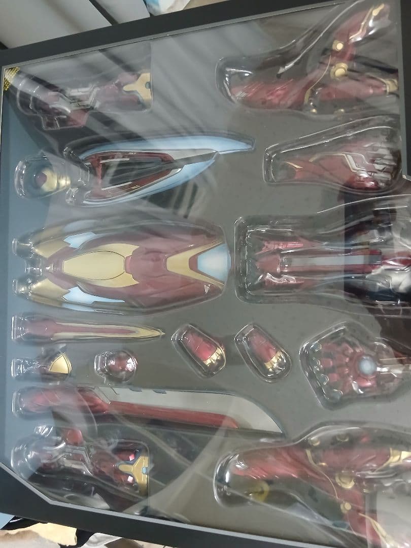 ホットトイズアイアンマン マーク50LEDライト付き