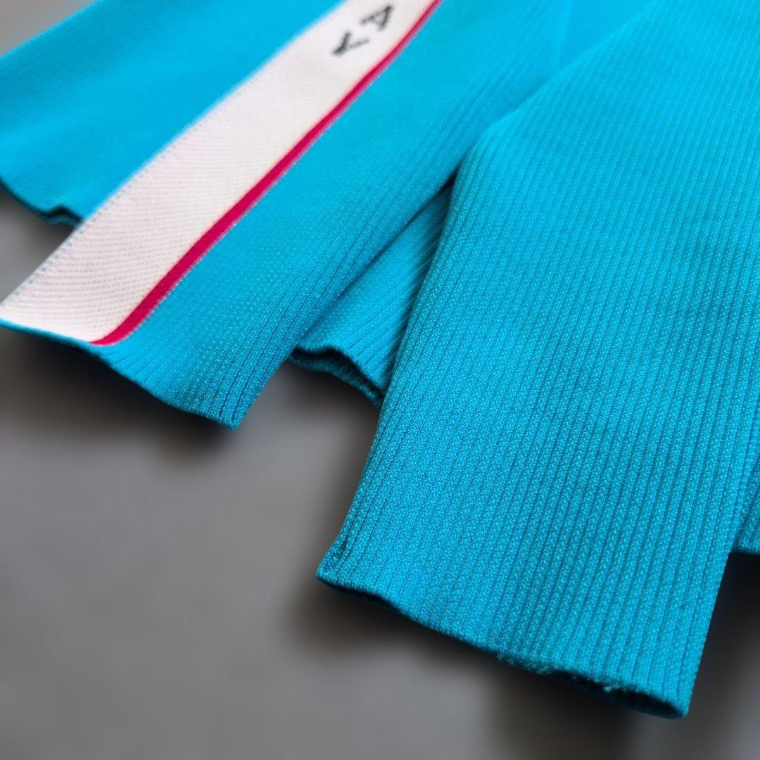 【美品】ディセンバーメイゴルフ　プリーツニットモックネック長袖サイドライン