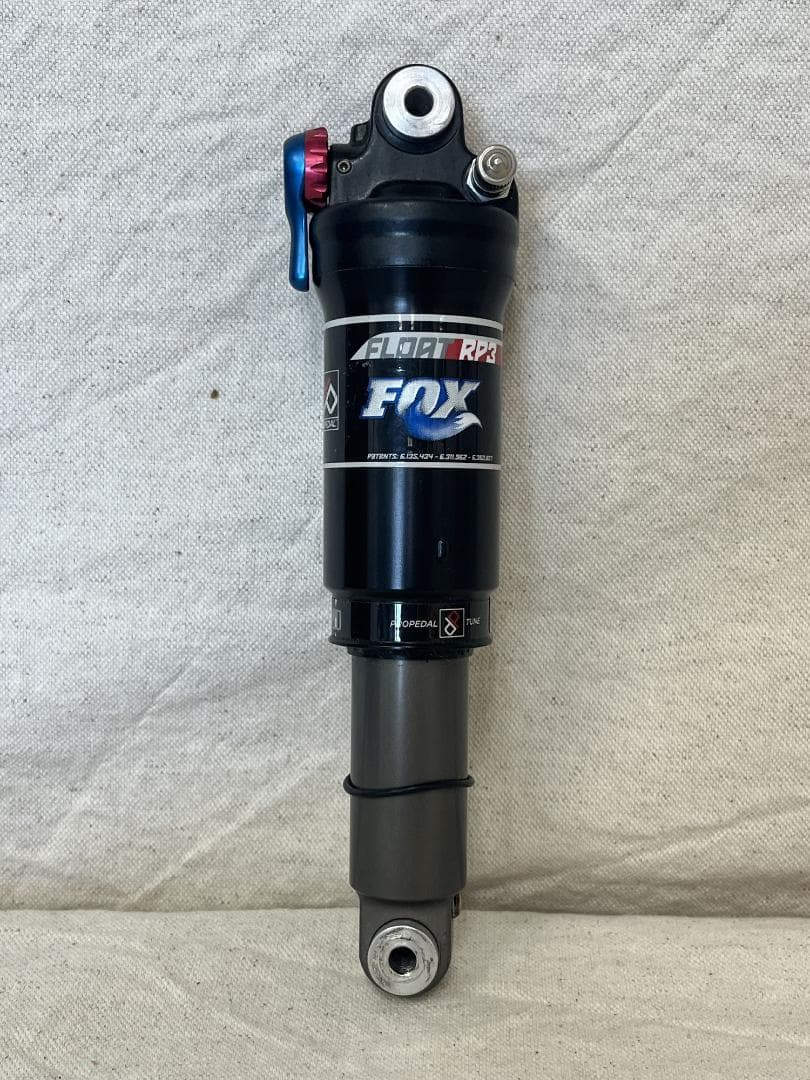 美品！【FOX】 FLOAT RP3 リヤサス 動作未確認