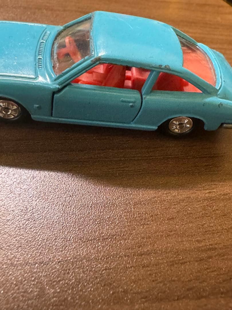 トミカ 黒箱 いすゞ 117クーペ1800XE【小田急特注】