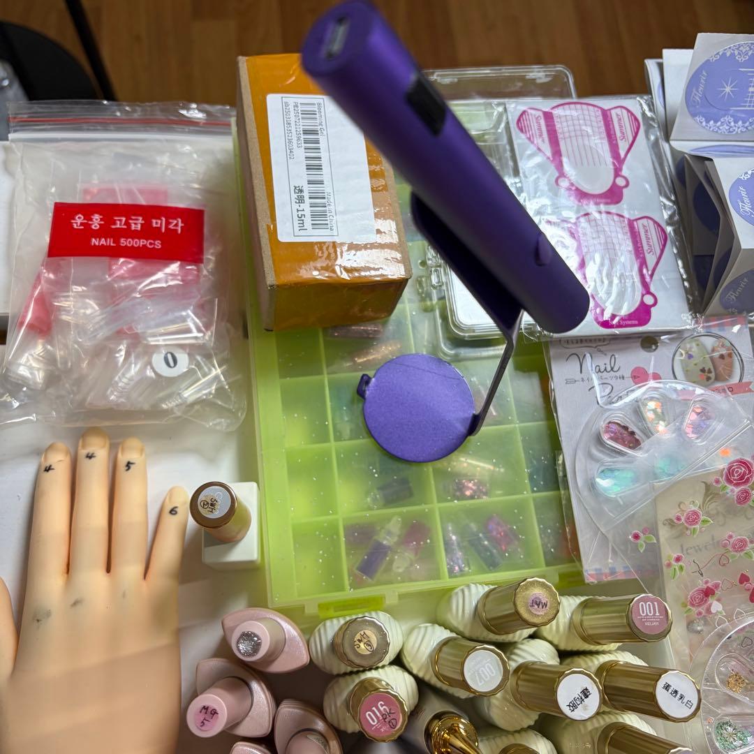 ネイル用品まとめ売り　100点以上