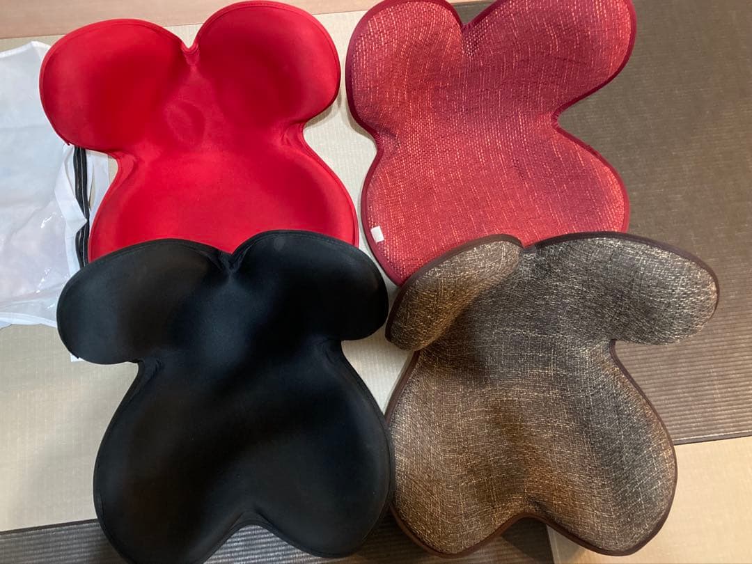 再値下げ！骨盤矯正クッション 4個セット　内MTG3個