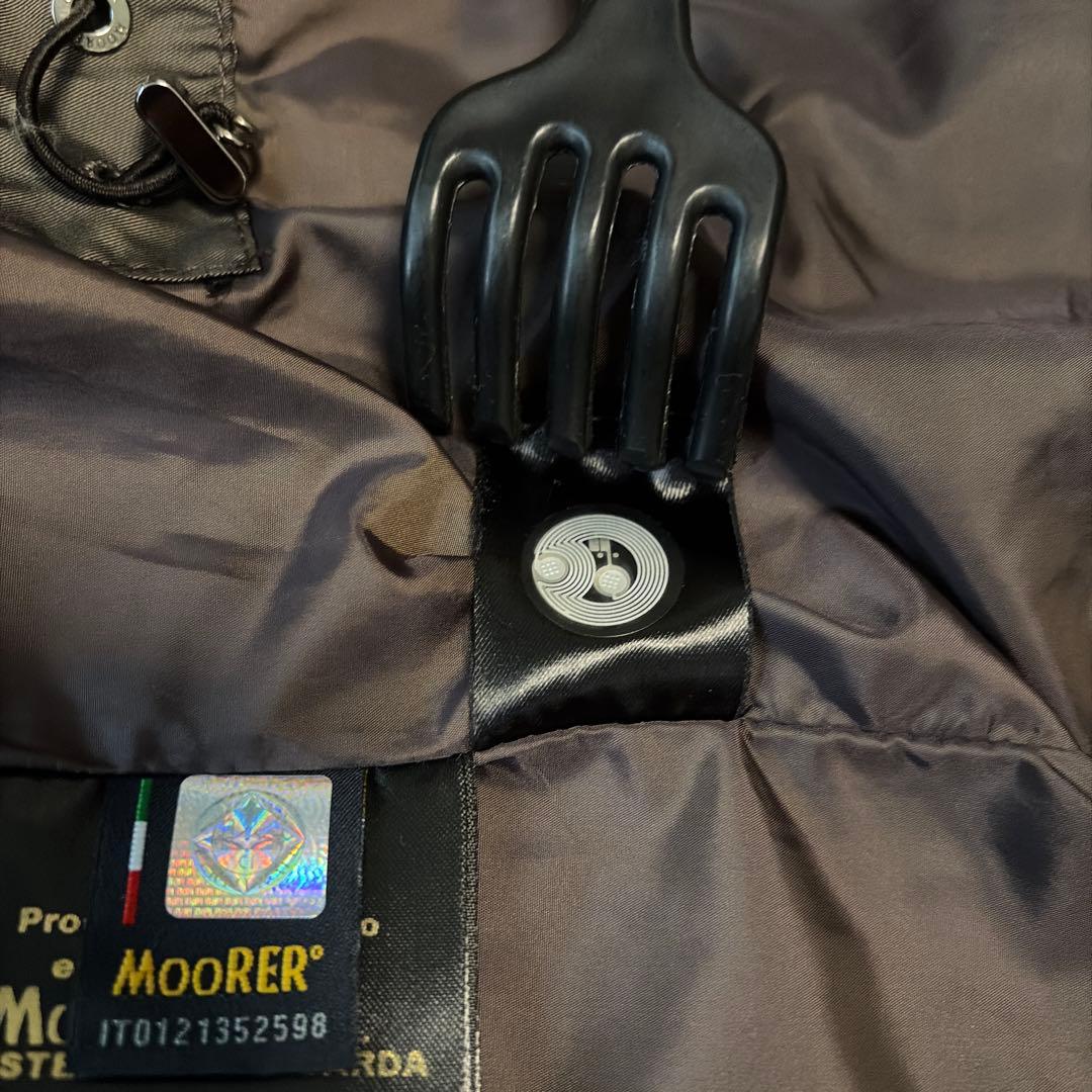 ムーレーダウンコート　伊勢丹限定　［KURO］クロ　ブラウン　サイズ44