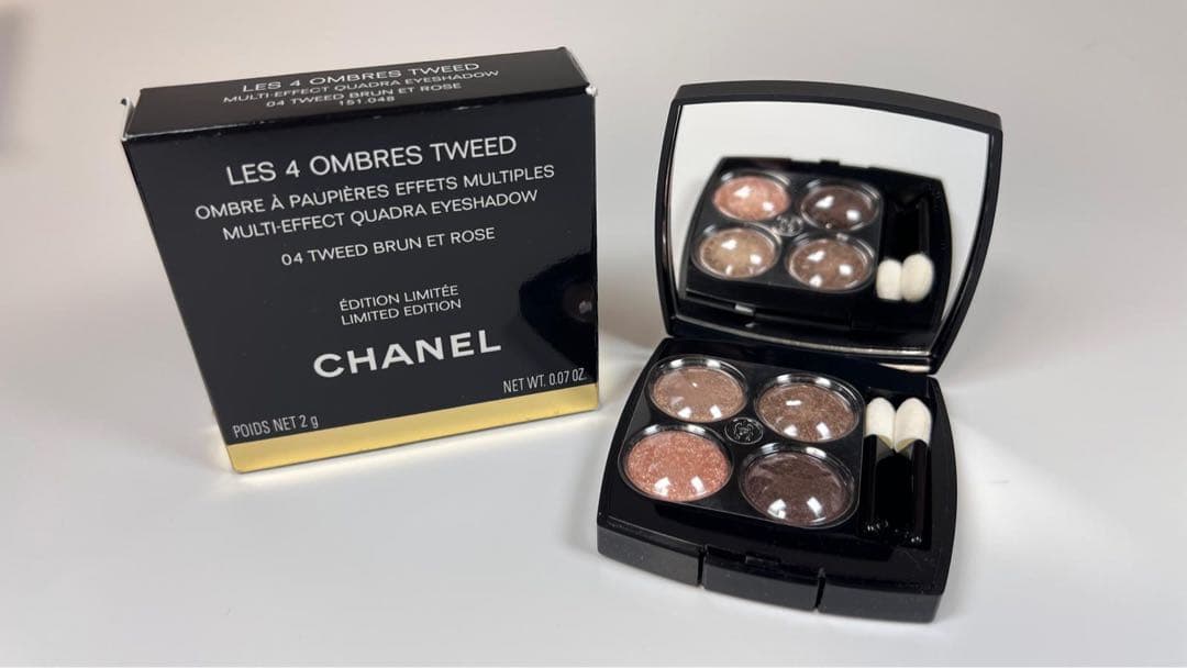 CHANEL シャネル　レ　キャトル　オンブル　ツイード　04ブラン　エ　ローズ