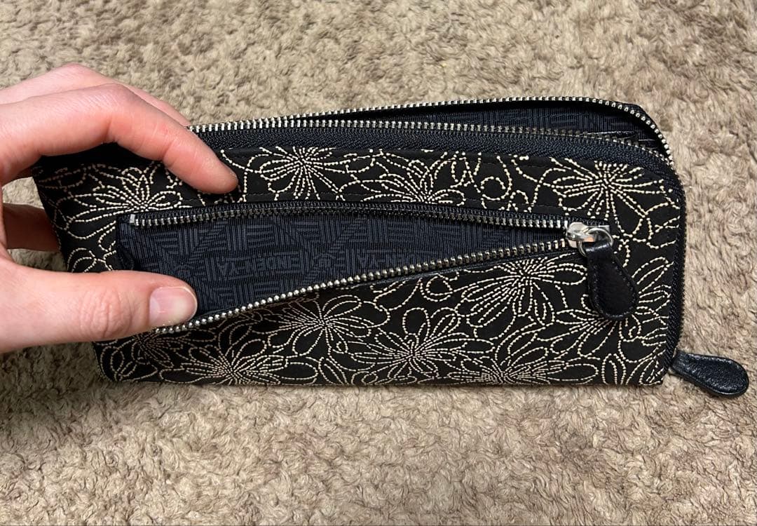 印傳長財布 L字ファスナー　 黒　花モチーフ