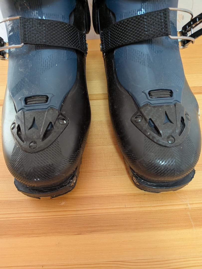 ATOMICアトミックスキーブーツ　SPORT　バックカントリースキーブーツ