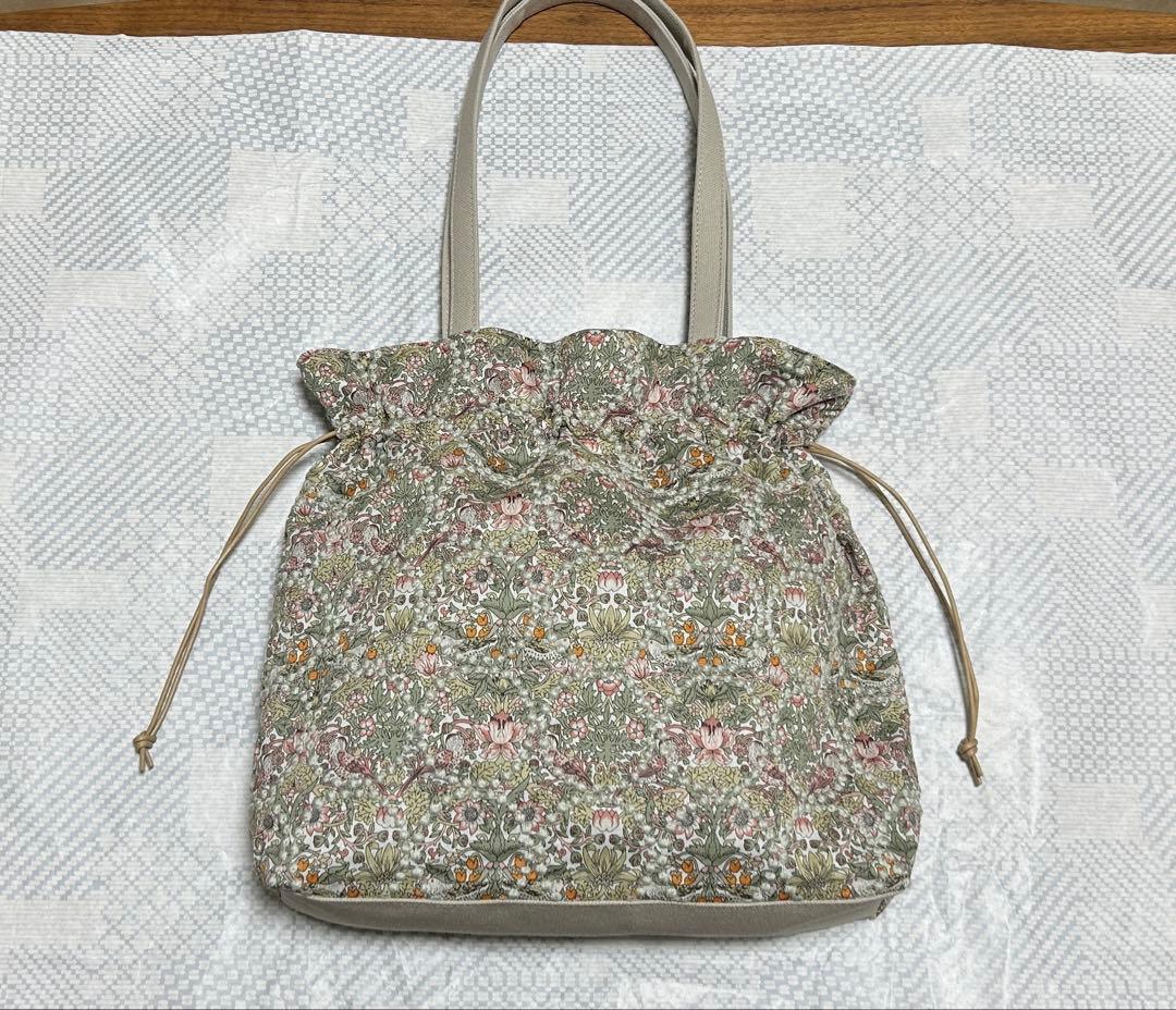 さと75 様 StrawberryThief