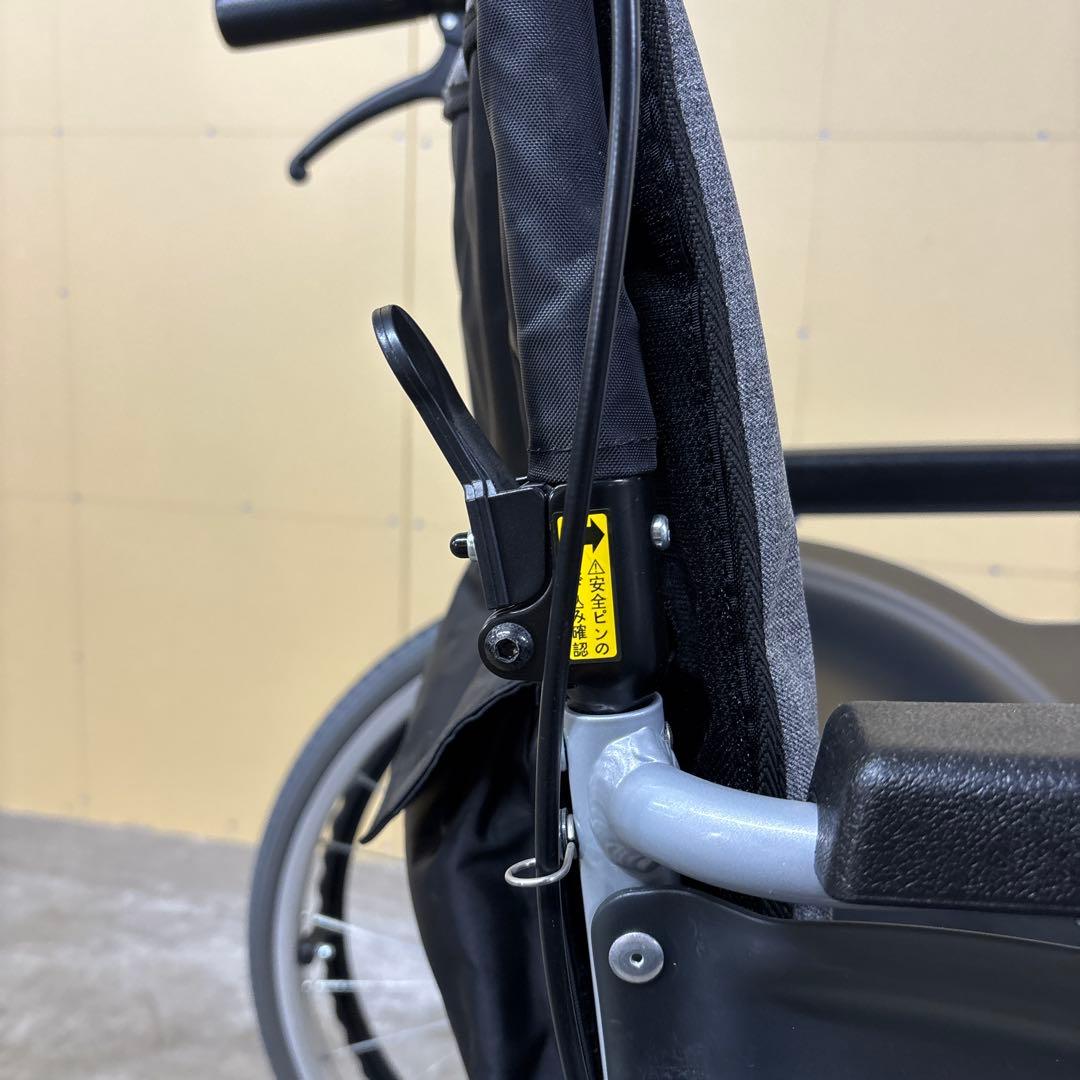MIKI VTS-1 自走用車椅子 折りたたみ 黒とグレー#L4