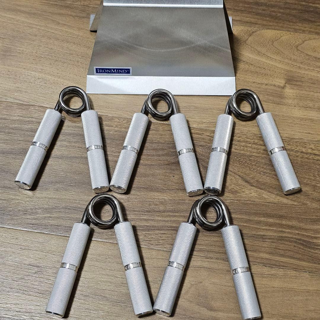 キャプテンズオブクラッシュ COC ハンドグリッパー 5本 キャディ