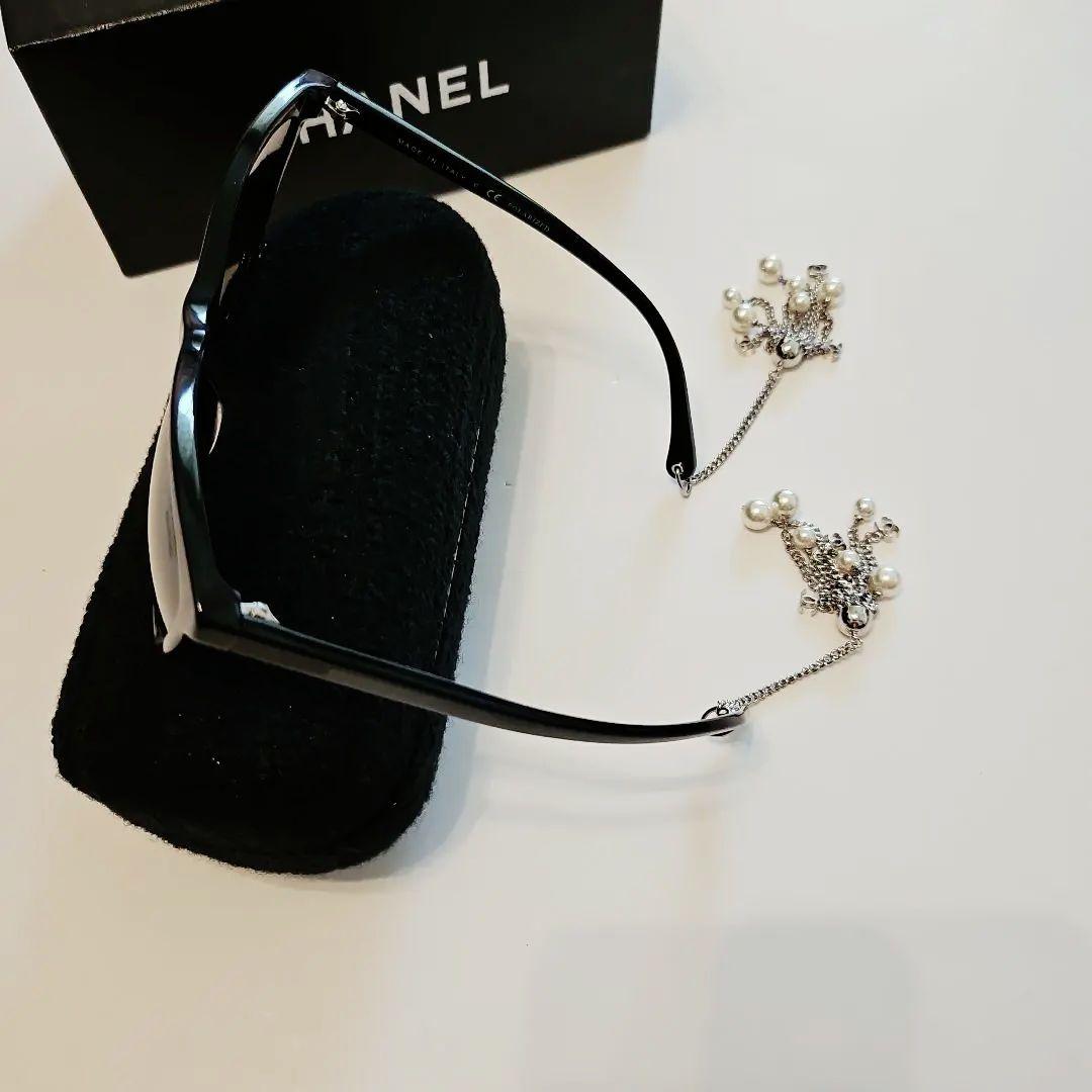 レア品★CHANELシャネル　キャットアイ サングラス パール、ロゴチャーム付