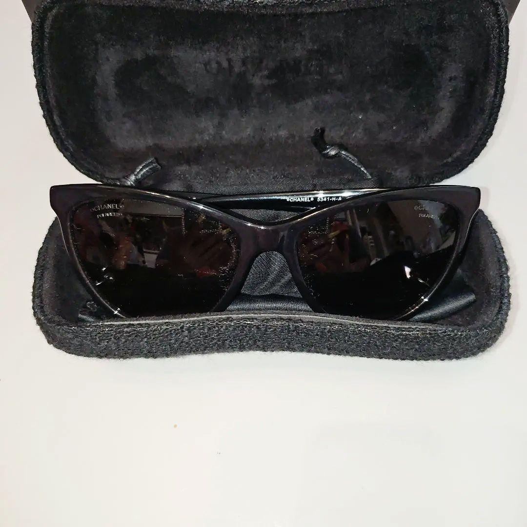 レア品★CHANELシャネル　キャットアイ サングラス パール、ロゴチャーム付