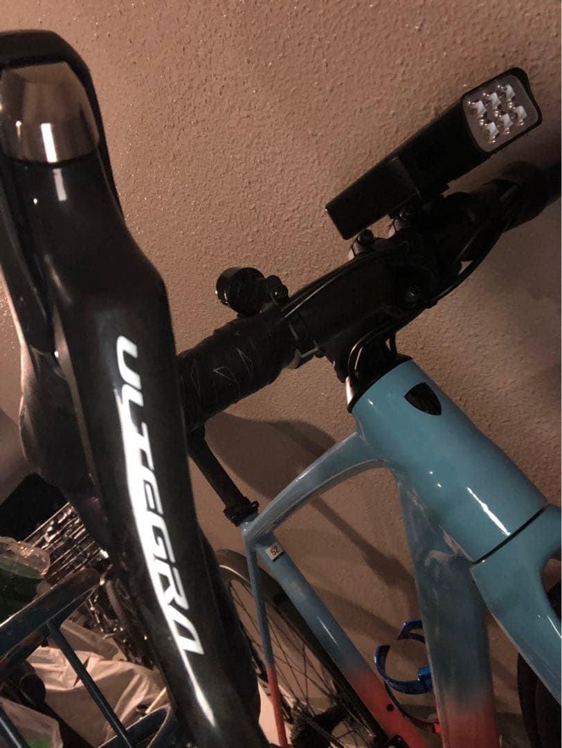 送料込アルテグラコンポ　トレック　エモンダ　ALR5 2023