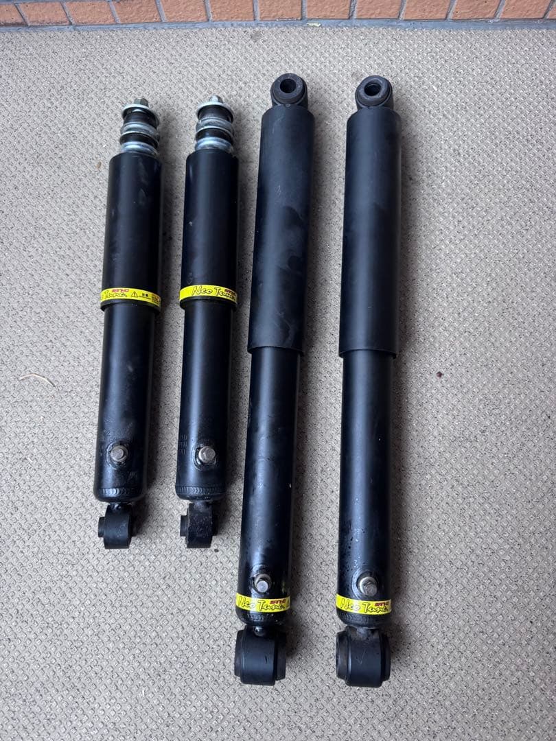 ハイエース　ネオチューンNeo Tune ショック SANKO WORKS