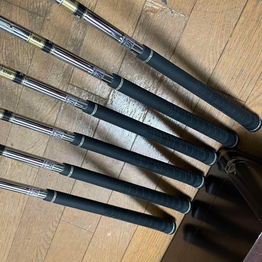 ゴルフクラブセット+リュック型キャディーバック+その他ゴルフ用品