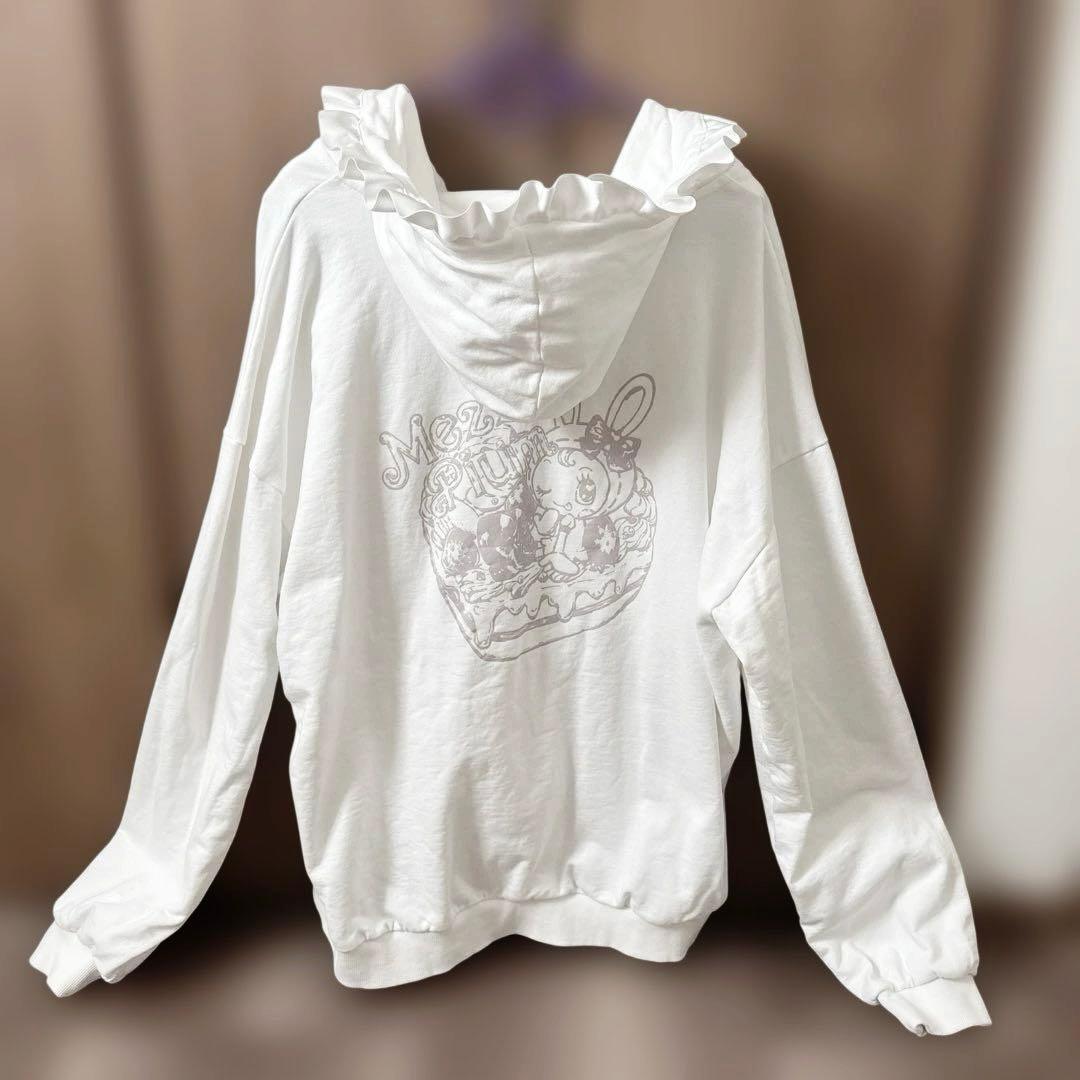 【美品】【ピウム】pium メゾピアノ　パーカー　ホワイト