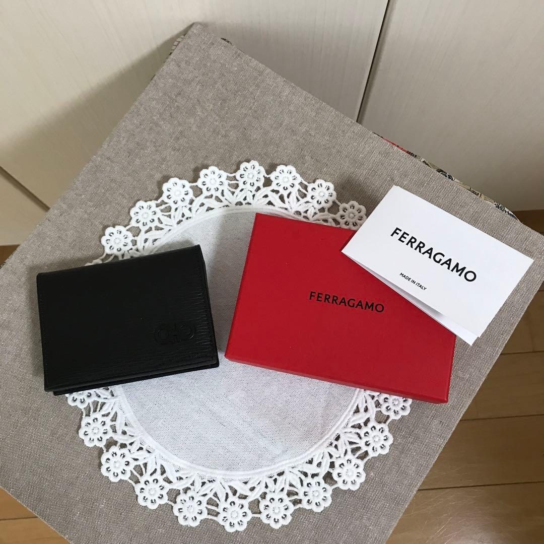 [新品]フェラガモ　名刺入れ