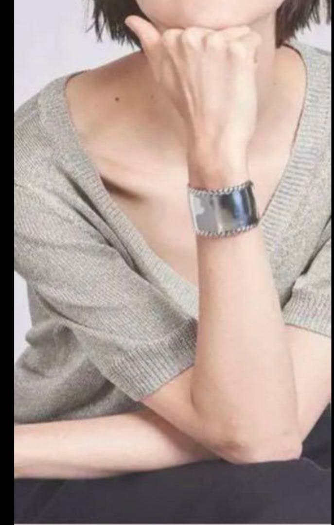 美品　希少　フィリップオーディベール　ツイストバングル 定価２２０００円