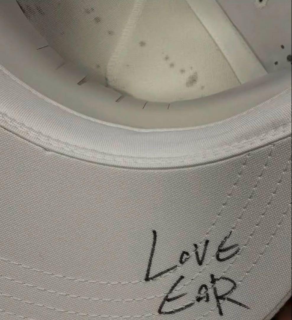 LOVE EAR ART 個展限定 メッシュキャップ