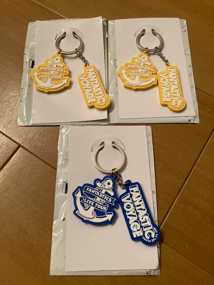 FANTASTICS ラバーキーホルダーセット