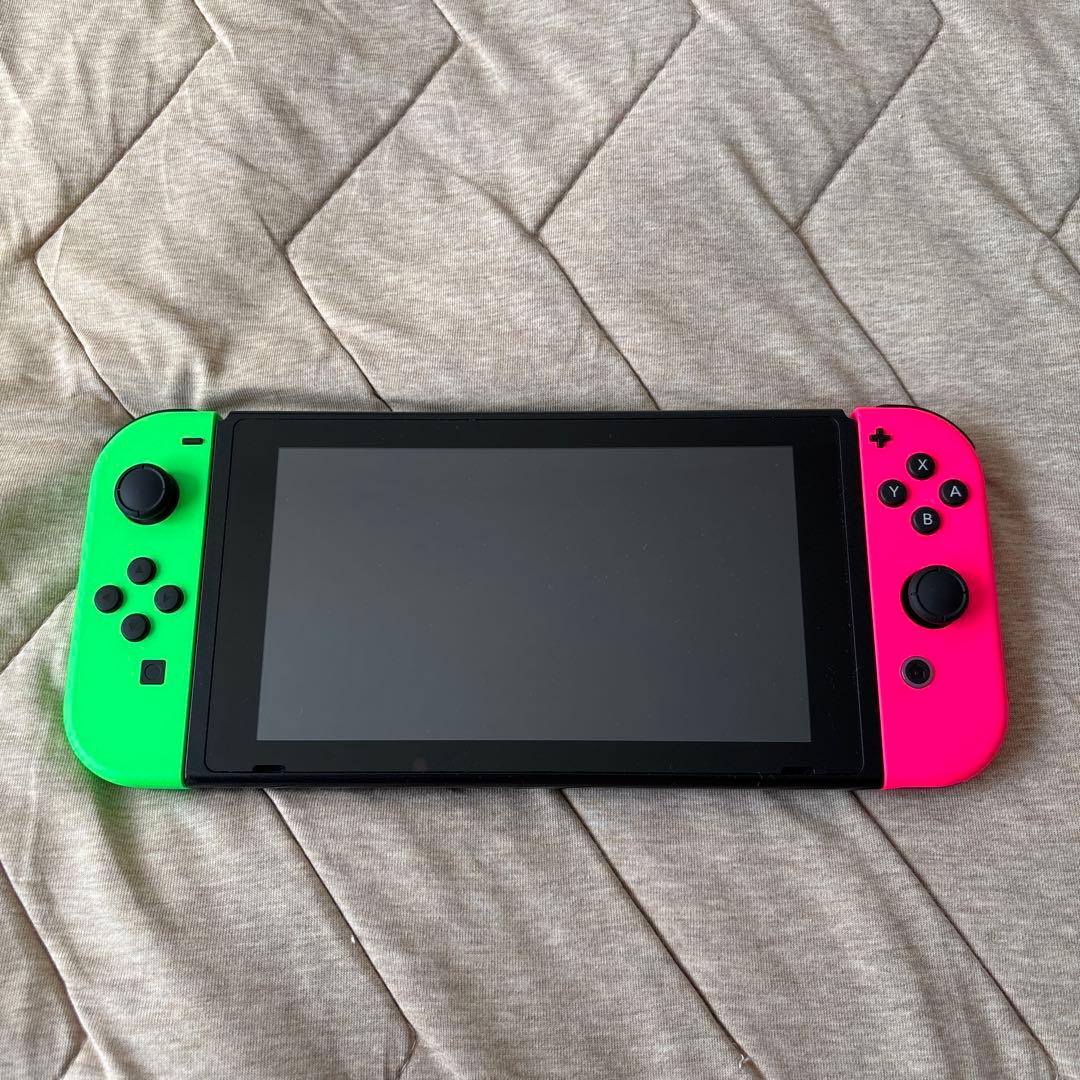 Nintendo Switch 本体 グリーンとピンク
