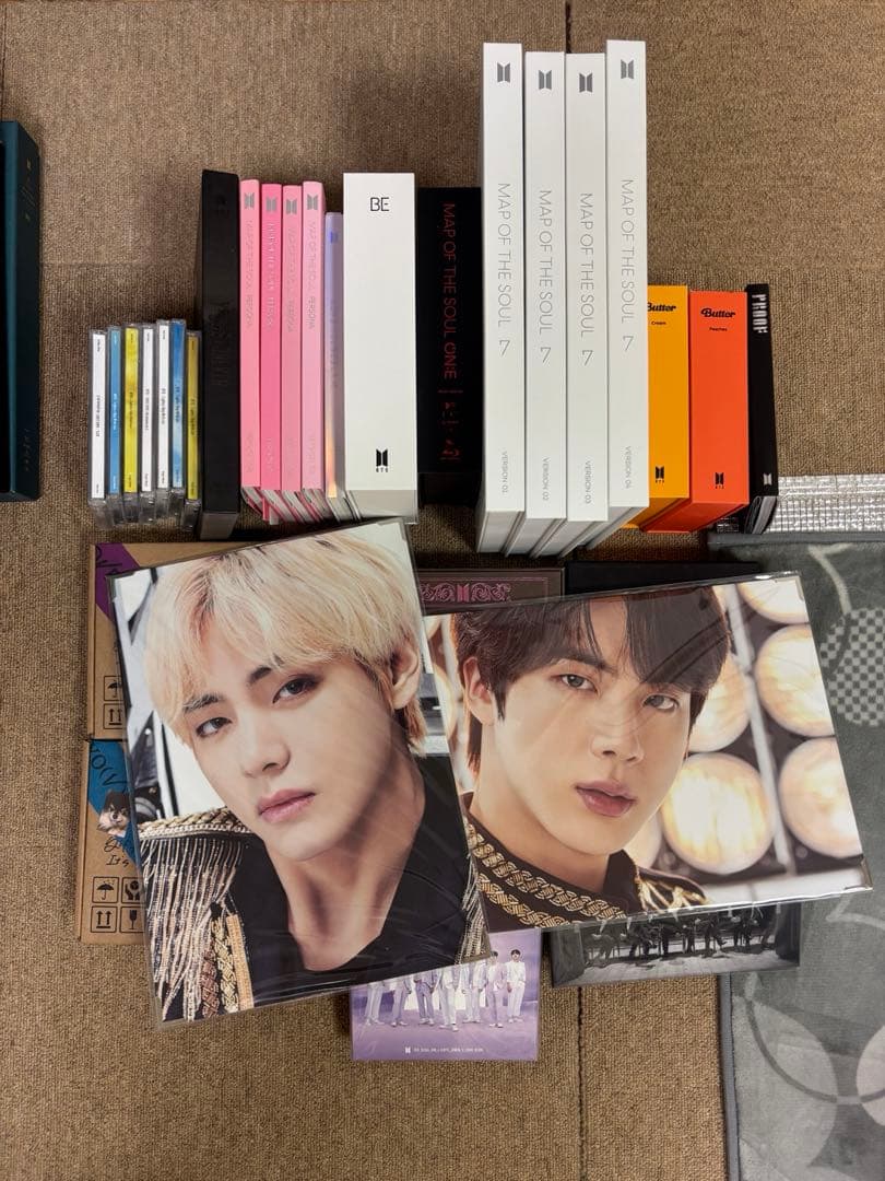 BTSグッズ80点セット(トレカ約50枚付)