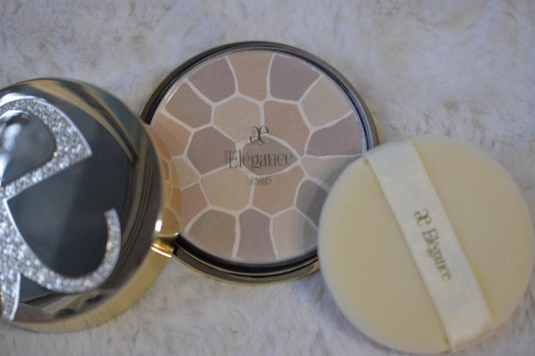 エレガンス　Ⅴ　フェイスパウダー