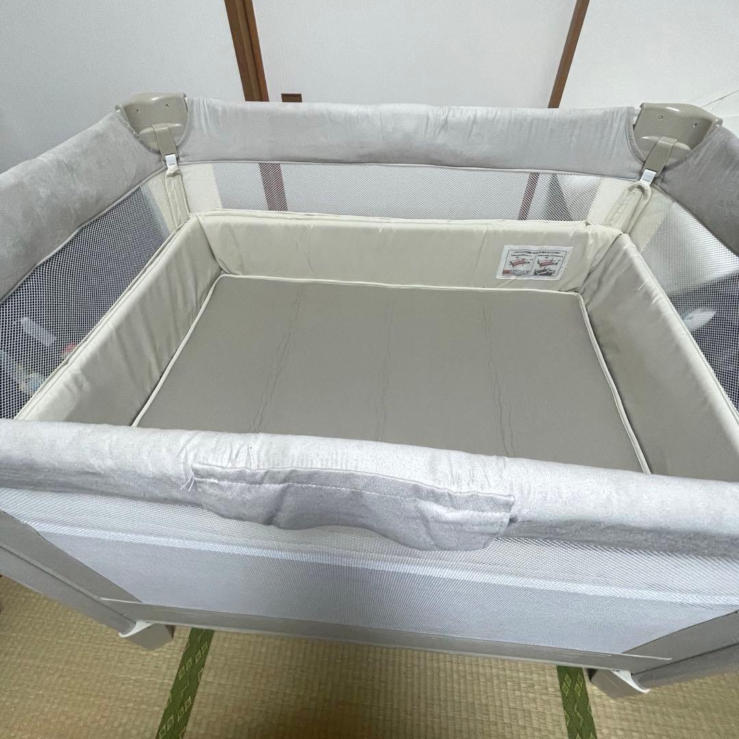 【美品】アップリカ ココネル エアープラス AB ホワイトベージュ